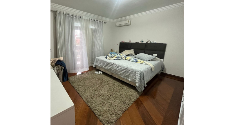 Lindo Sobrado à venda no City América na Rua Engenheiro Jayme Rocha Pereira