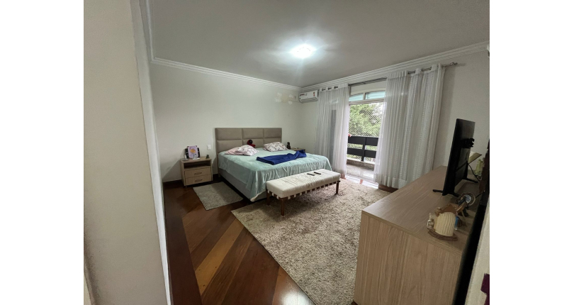 Lindo Sobrado à venda no City América na Rua Engenheiro Jayme Rocha Pereira