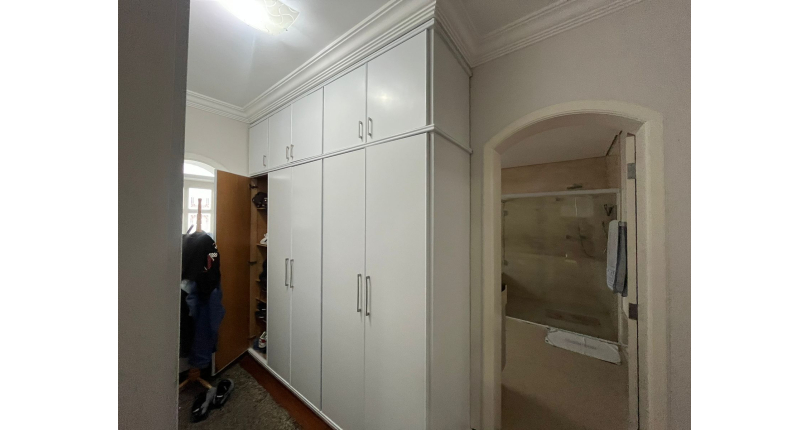 Lindo Sobrado à venda no City América na Rua Engenheiro Jayme Rocha Pereira