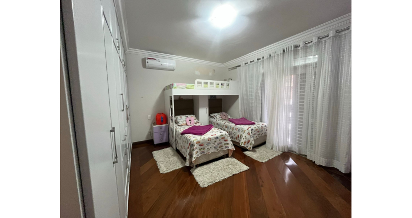 Lindo Sobrado à venda no City América na Rua Engenheiro Jayme Rocha Pereira