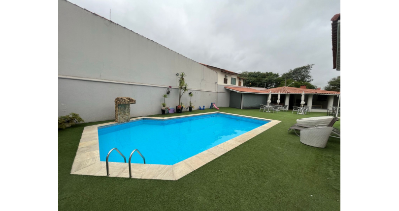 Lindo Sobrado à venda no City América na Rua Engenheiro Jayme Rocha Pereira