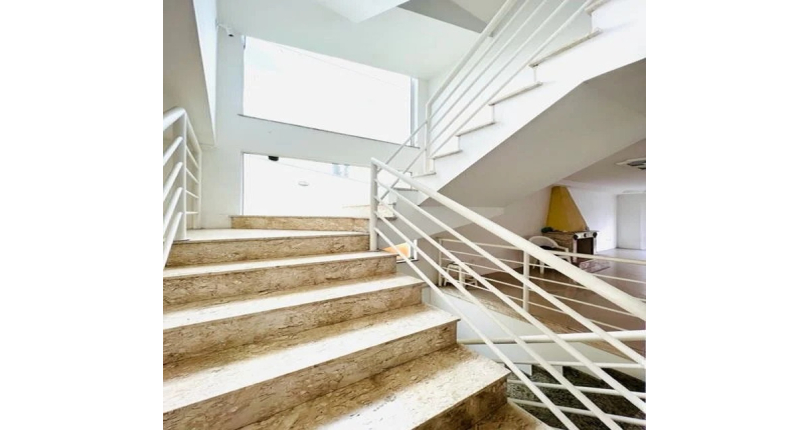 Sobrado à venda no City America na Rua Eugênia Sereno