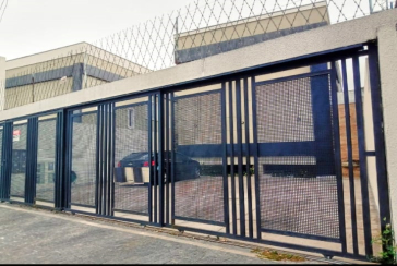 Belo Sobrado à venda em Condomínio Fechado Villaggio Castel San Lorenzo em Osasco 