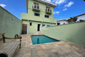 Belo Sobrado à venda no Parque São Domingos na Rua Luiz Filgueira Souto, 