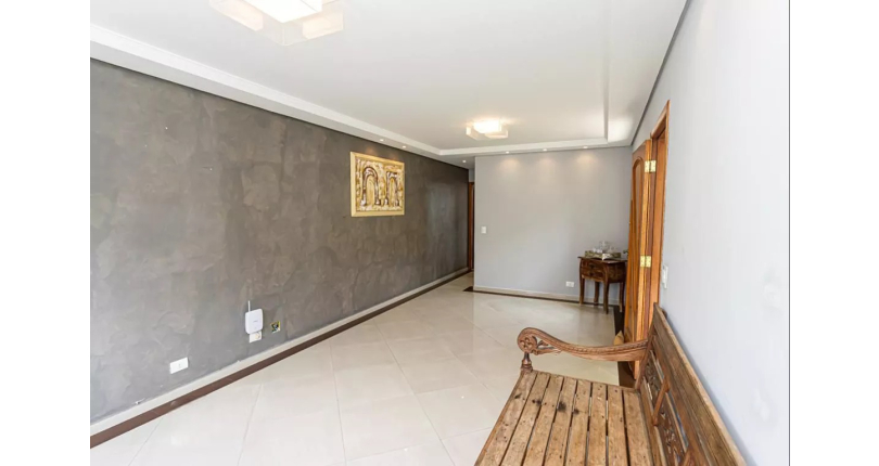 Belo Sobrado à venda no Parque São Domingos na Rua Luiz Filgueira Souto, 