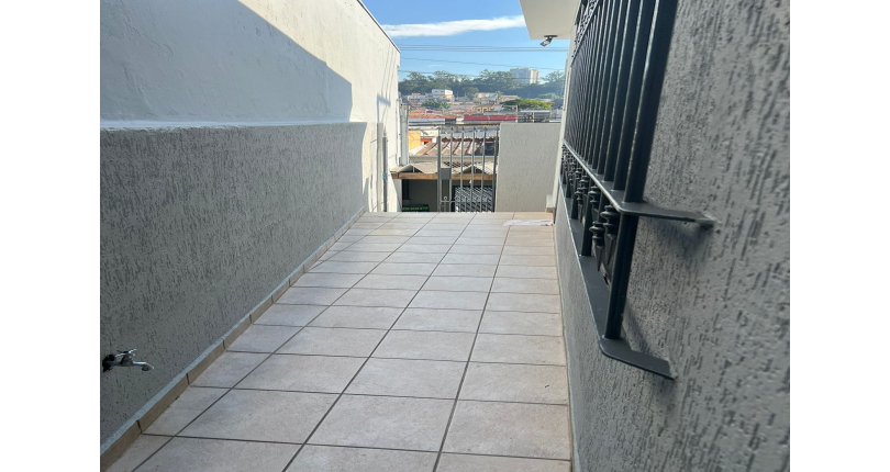 Casa à venda Rua Joaquim Oliveira Freitas, Vila Mangalot - Imóveis à Venda