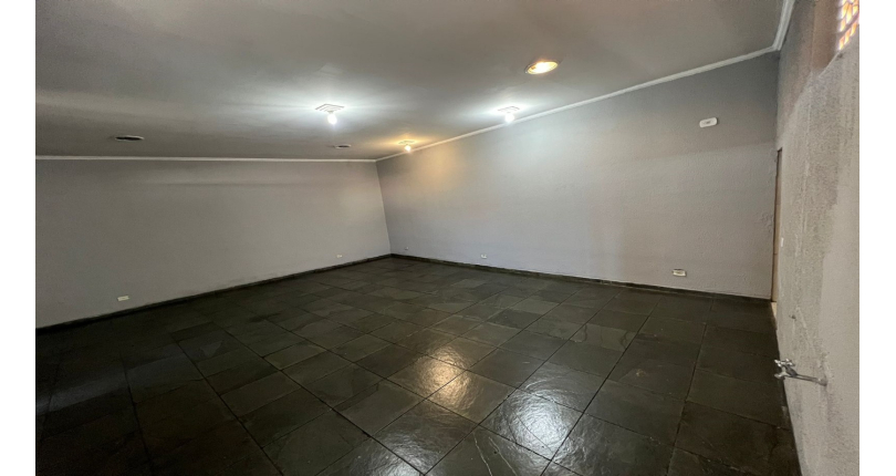 Casa à venda Rua Joaquim Oliveira Freitas, Vila Mangalot - Imóveis à Venda