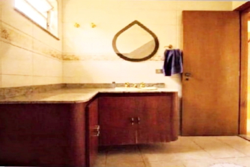 Belo Sobrado à venda na Vila Barreto na Rua Doutor Achiles Lisboa,