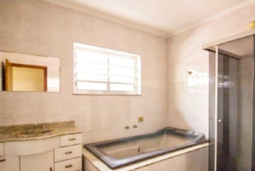 Belo Sobrado à venda na Vila Barreto na Rua Doutor Achiles Lisboa,