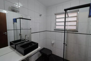 Sobrado à venda no Jardim Santo Elias na Rua Otávio Gonçalves Martins