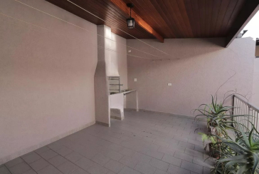 Sobrado à venda no Jardim Santo Elias na Rua Otávio Gonçalves Martins