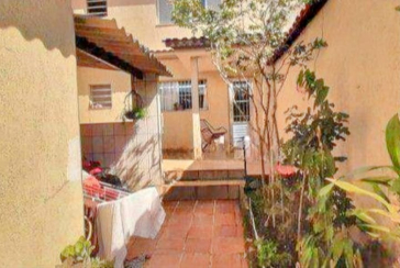 Sobrado à venda no Jardim Pirituba na Rua Glória de Dourados