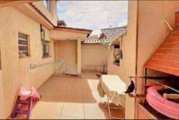 Sobrado à venda no Jardim Pirituba na Rua Glória de Dourados