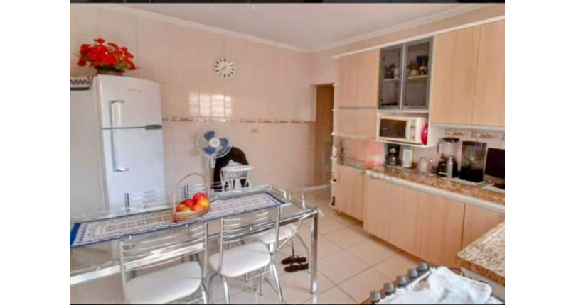 Sobrado à venda no Jardim Pirituba na Rua Glória de Dourados