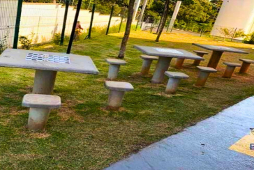 Belo Apartamento à venda no Jaraguá na Avenida Doutor José Maniero 225