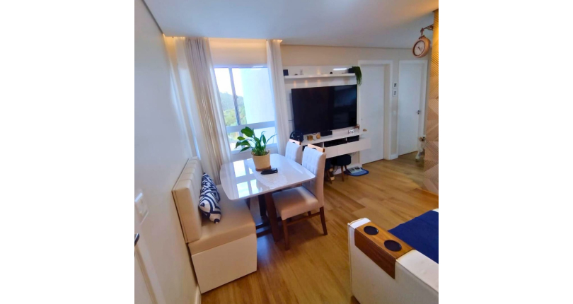 Belo Apartamento à venda no Jaraguá na Avenida Doutor José Maniero 225