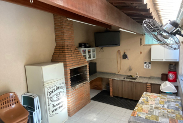 Lindo Sobrado à Venda no Jardim Pinheiros na Rua Alex Lizal