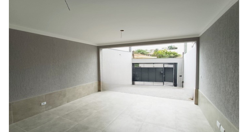 Sobrado novo à venda na Vila Guedes na Rua Francisco Andrade 34