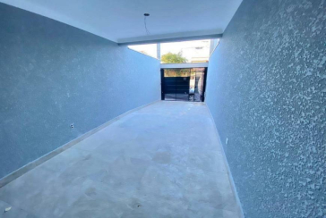 Sobrado novo à venda no Jardim Regina na Rua Andrade Velosino 130 B