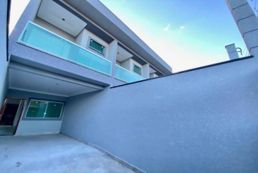 Sobrado novo à venda no Jardim Regina na Rua Andrade Velosino 130 A