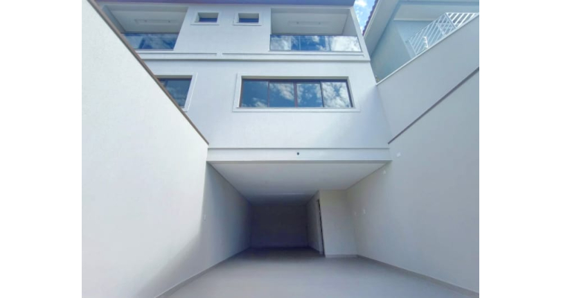 Sobrado à venda Rua Dona Herminda Borba Attuy, 573, Parque São Domingos - Imóveis à Venda