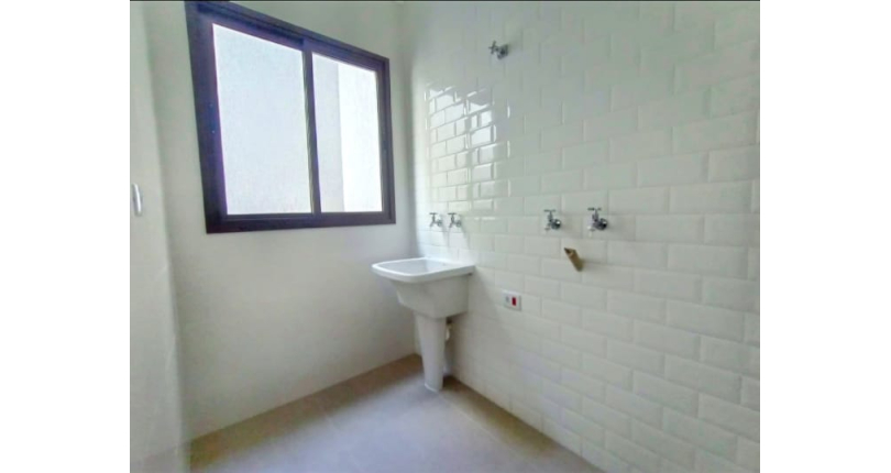 Sobrado à venda Rua Dona Herminda Borba Attuy, 573, Parque São Domingos - Imóveis à Venda