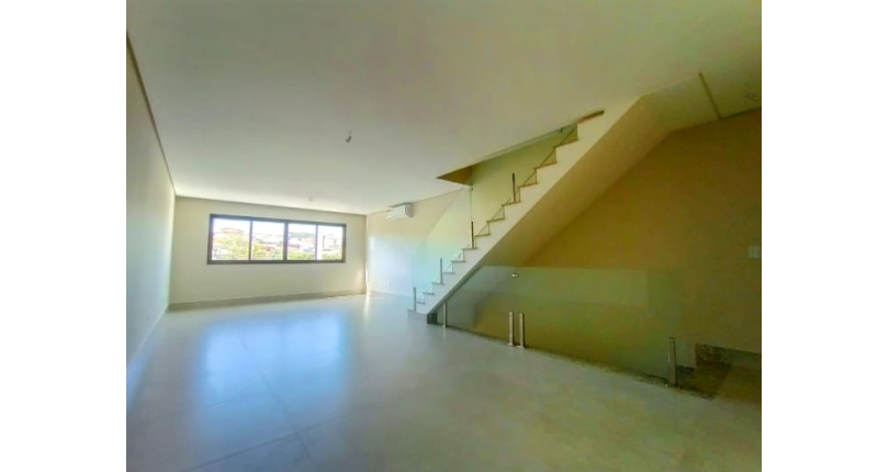 Sobrado à venda Rua Dona Herminda Borba Attuy, 573, Parque São Domingos - Imóveis à Venda