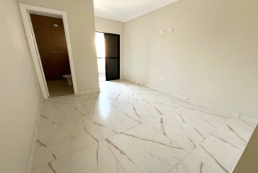 Sobrado novo à venda na Vila Catupia na Rua Tapendi 215,