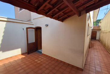  Sobrado à venda no Parque São Domingos na Rua Almiro Bernardo