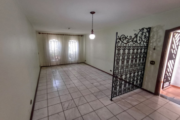  Sobrado à venda no Parque São Domingos na Rua Almiro Bernardo