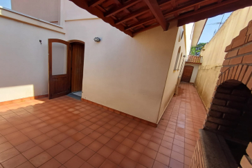  Sobrado à venda no Parque São Domingos na Rua Almiro Bernardo