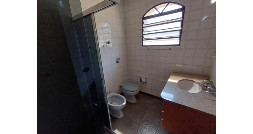  Sobrado à venda no Parque São Domingos na Rua Almiro Bernardo