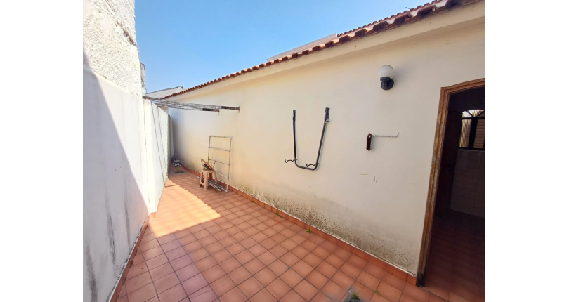  Sobrado à venda no Parque São Domingos na Rua Almiro Bernardo