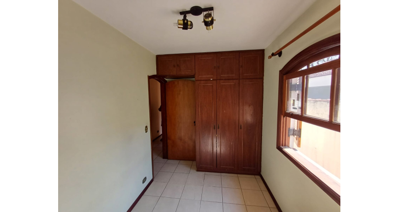  Sobrado à venda no Parque São Domingos na Rua Almiro Bernardo