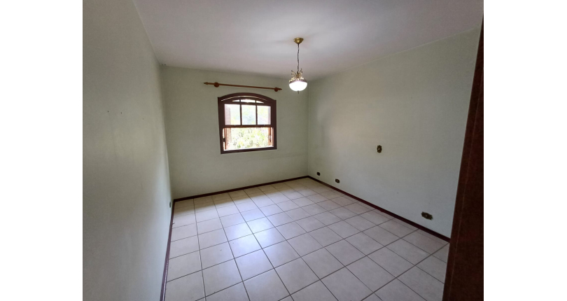  Sobrado à venda no Parque São Domingos na Rua Almiro Bernardo