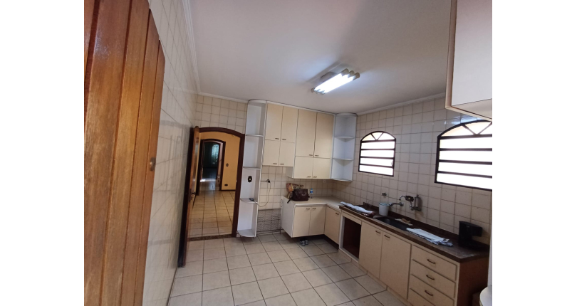  Sobrado à venda no Parque São Domingos na Rua Almiro Bernardo