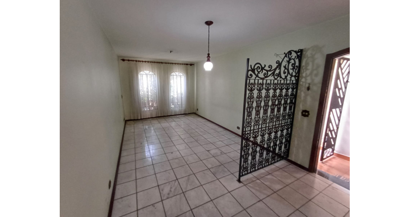  Sobrado à venda no Parque São Domingos na Rua Almiro Bernardo