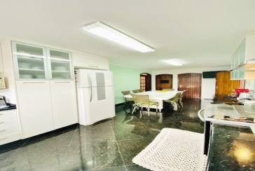 Sobrado à venda no City América na Avenida do Anastácio, com 3 dormitórios,