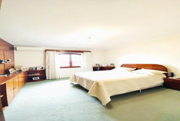 Sobrado à venda no City América na Avenida do Anastácio, com 3 dormitórios,