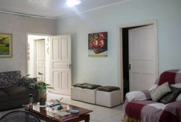 Casa assobradada à venda na Vila Jaguara na Travessa Emilio Rossi,