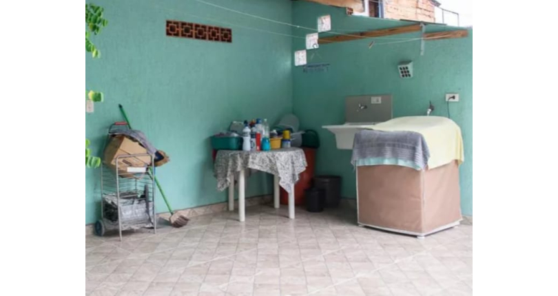 Casa assobradada à venda na Vila Jaguara na Travessa Emilio Rossi,