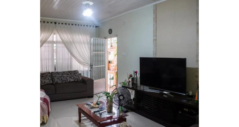 Casa assobradada à venda na Vila Jaguara na Travessa Emilio Rossi,