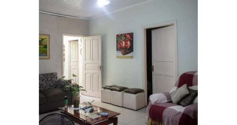 Casa assobradada à venda na Vila Jaguara na Travessa Emilio Rossi,