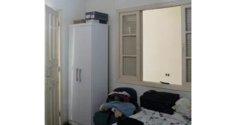 Casa assobradada à venda na Vila Jaguara na Travessa Emilio Rossi,