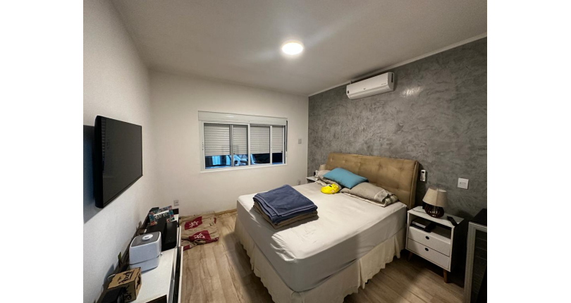 Casa à venda Rua Edvard de Vita Godoy, Parque Maria Domitila - Imóveis à Venda