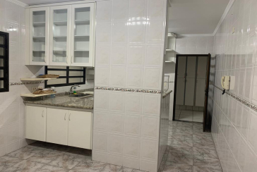 Bom Sobrado à venda no Jardim Líbano na Rua Benedito Gama Ricardo