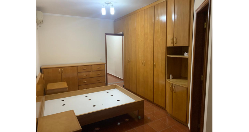 Bom Sobrado à venda no Jardim Líbano na Rua Benedito Gama Ricardo