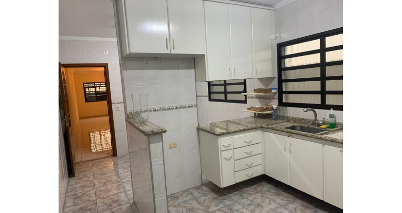 Bom Sobrado à venda no Jardim Líbano na Rua Benedito Gama Ricardo