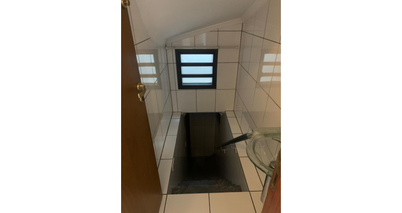 Bom Sobrado à venda no Jardim Líbano na Rua Benedito Gama Ricardo