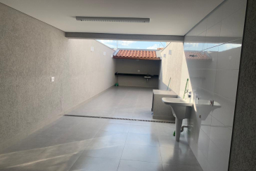 Belo Sobrado novo à venda na Vila Mangalot na Rua Evandro Danton Ferreira Gandra 65